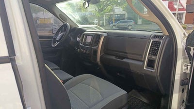 2023 RAM Ram 1500 4p SLT Crew Cab V8/5.7 Aut 4x4 Trabajo