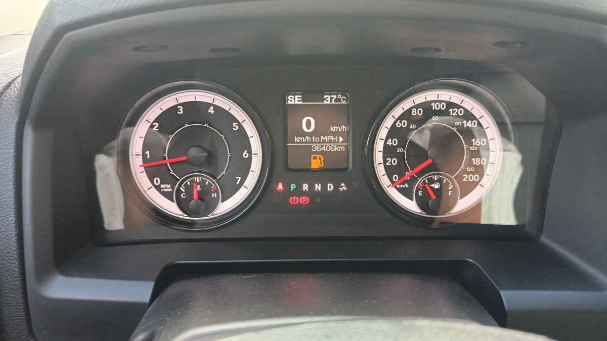 2023 RAM Ram 1500 4p SLT Crew Cab V8/5.7 Aut 4x4 Trabajo
