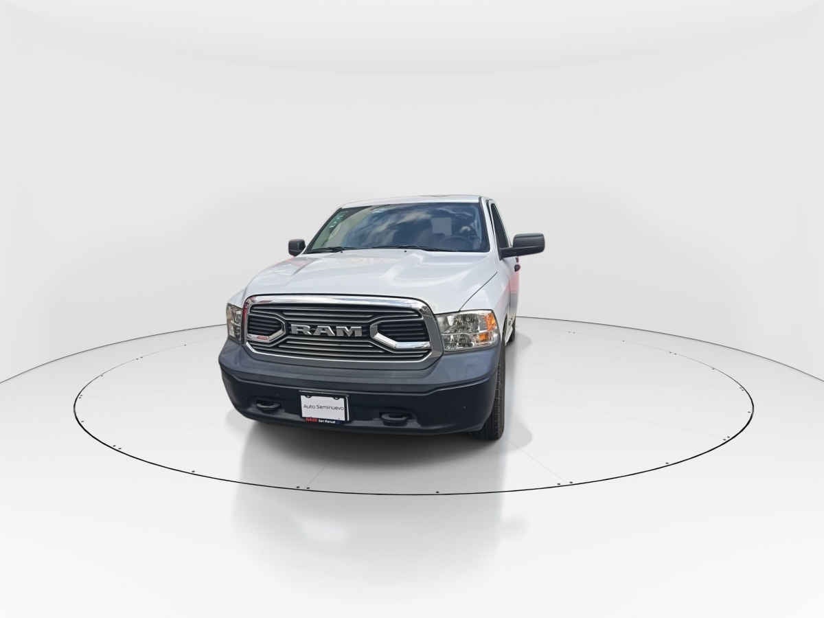 2023 RAM Ram 1500 4p SLT Crew Cab V8/5.7 Aut 4x4 Trabajo