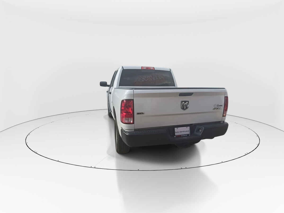 2023 RAM Ram 1500 4p SLT Crew Cab V8/5.7 Aut 4x4 Trabajo