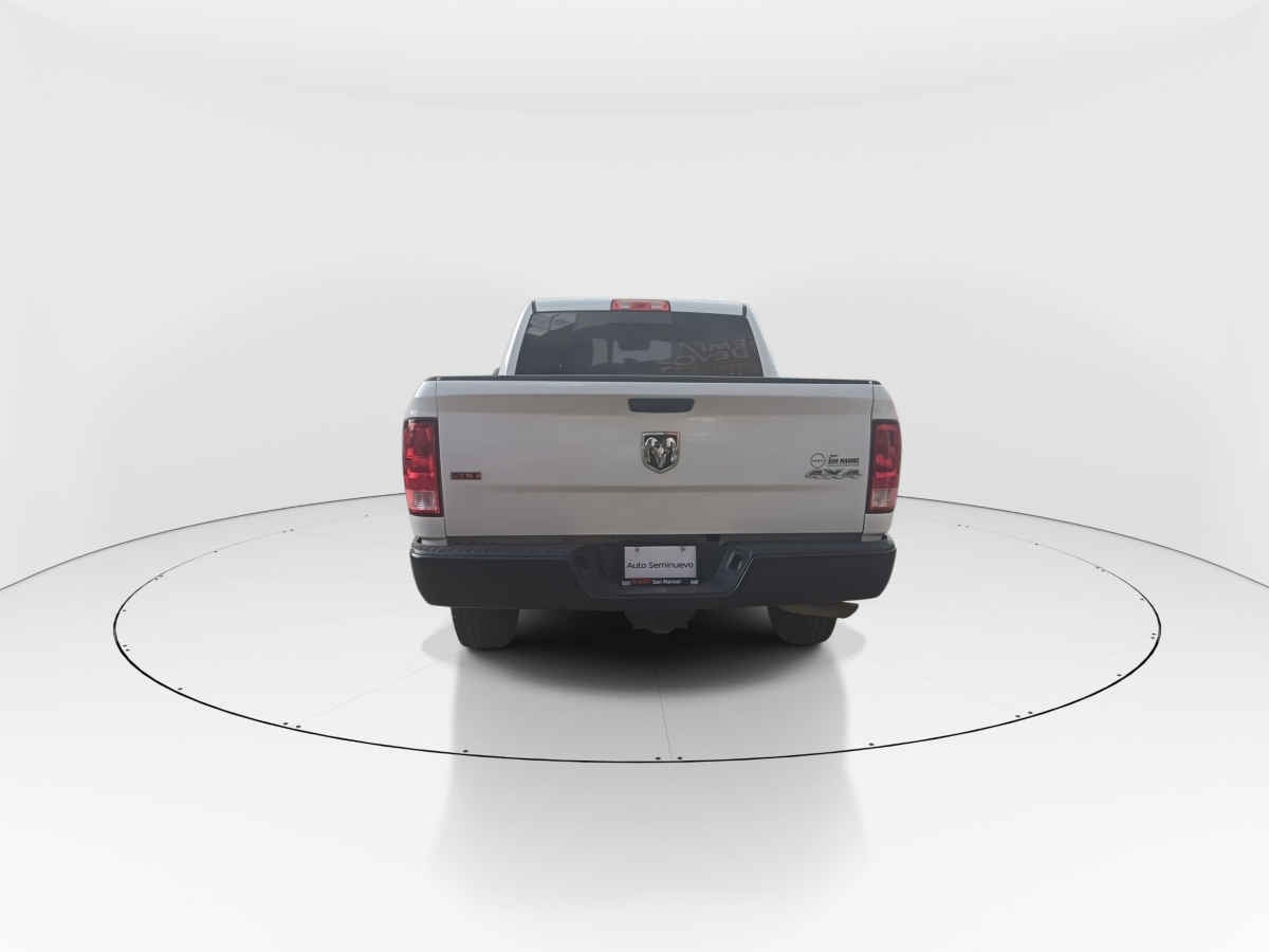 2023 RAM Ram 1500 4p SLT Crew Cab V8/5.7 Aut 4x4 Trabajo