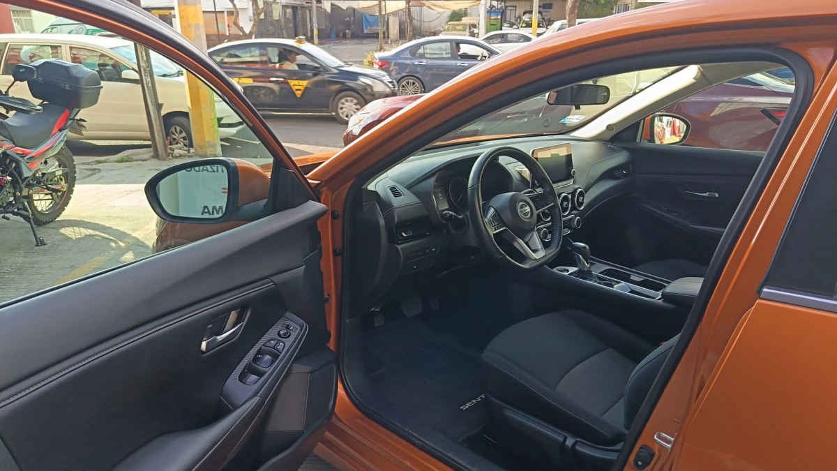 2023 Nissan Sentra 4p Advance L4/2.0 Aut