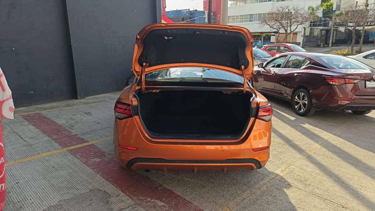 2023 Nissan Sentra 4p Advance L4/2.0 Aut