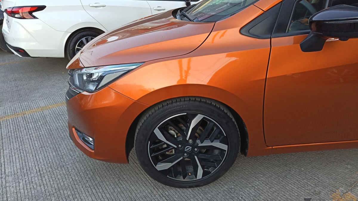 2024 Nissan Versa SR CVT 1.6 LTS