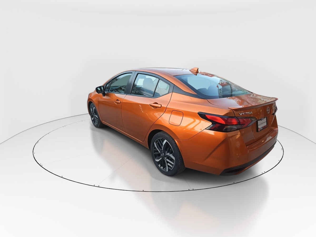 2024 Nissan Versa SR CVT 1.6 LTS