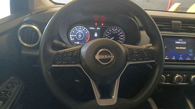 2024 Nissan Versa 4p Advance L4/1.6 Man