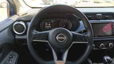 2024 Nissan Versa 4p Advance L4/1.6 Man