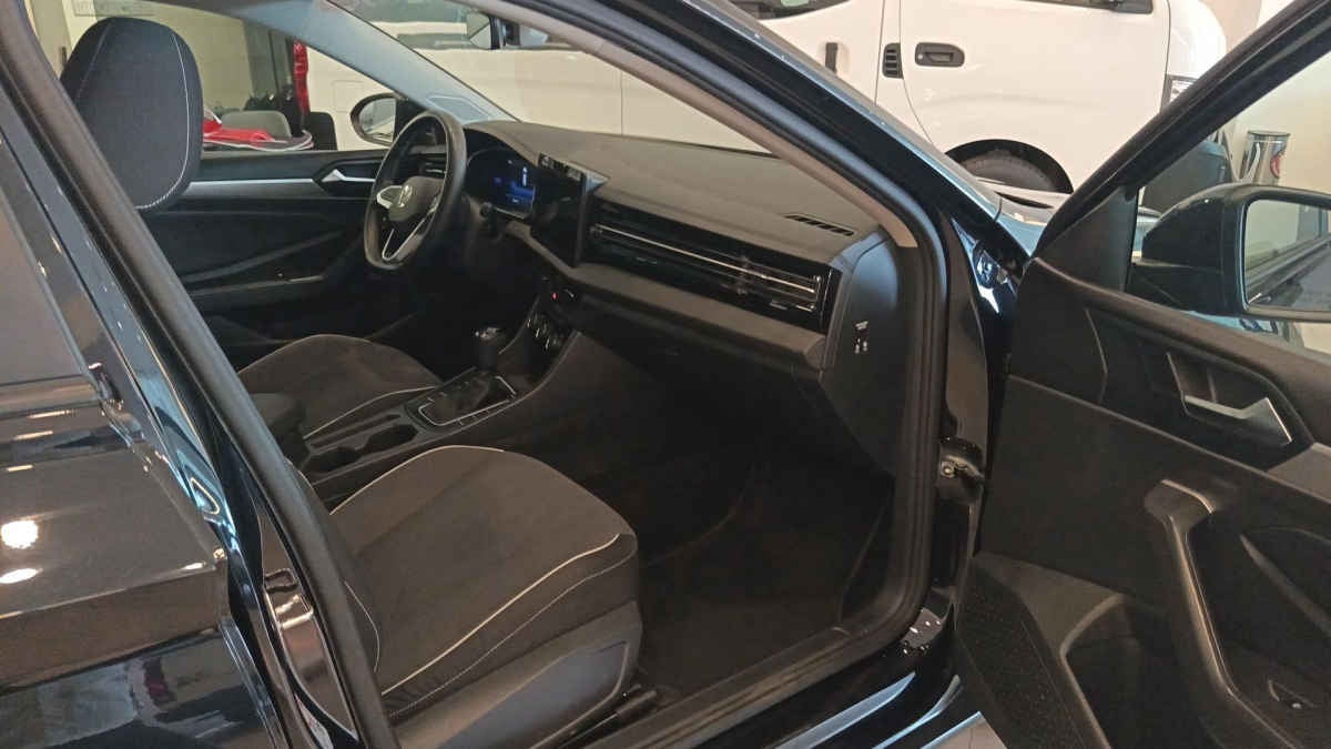 2025 Volkswagen Jetta 4p Confortline L4/1.4/T Aut