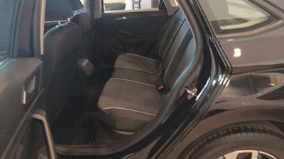 2025 Volkswagen Jetta 4p Confortline L4/1.4/T Aut