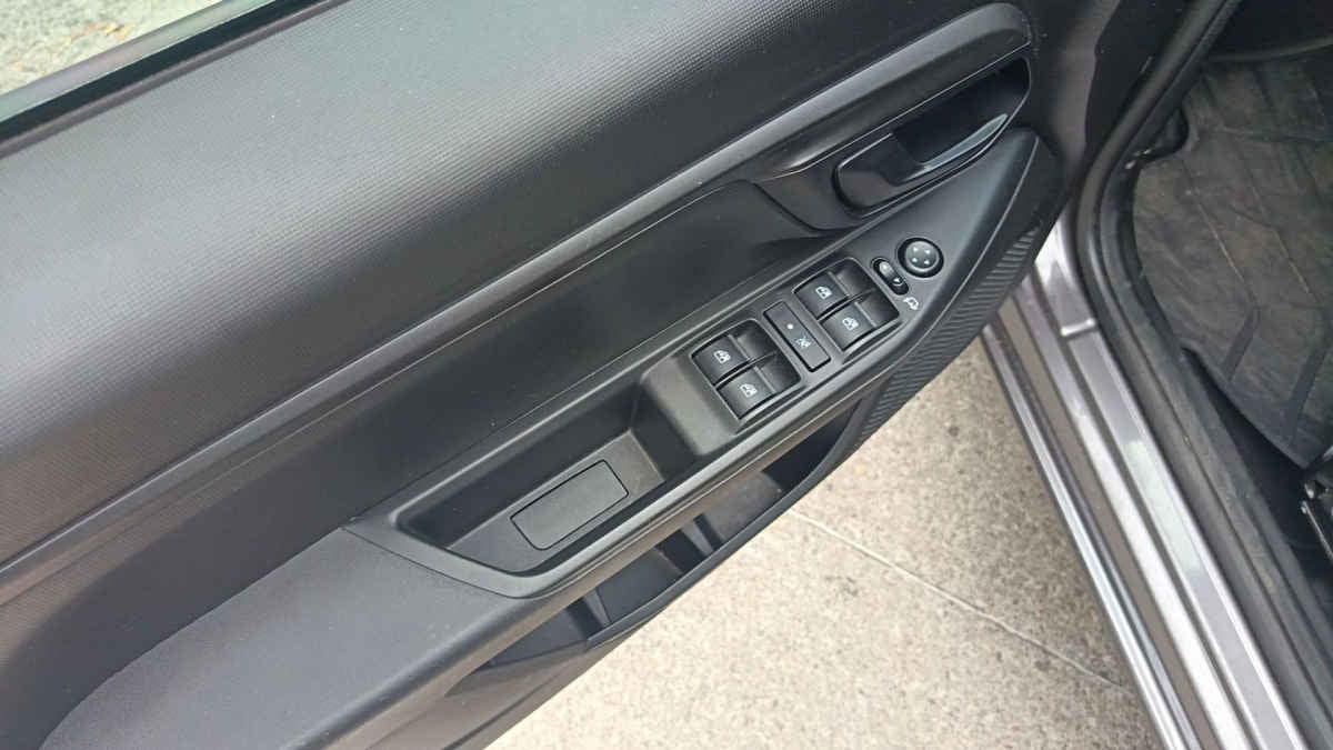 2024 RAM Ram 700 4p Bighorn L4/1.3 Man