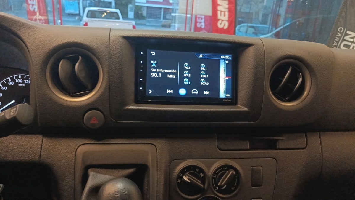 2026 Nissan Urvan URVAN PASAJEROS 4 PUERTAS 14 PAS AMPLIA TM 2.5 LTS