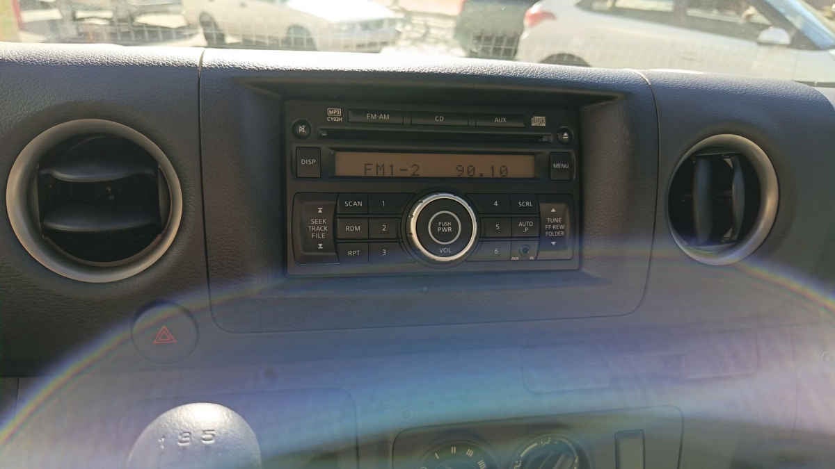 2025 Nissan Urvan 4p Amplia L4/2.5 Man 15/Pas P/Seg