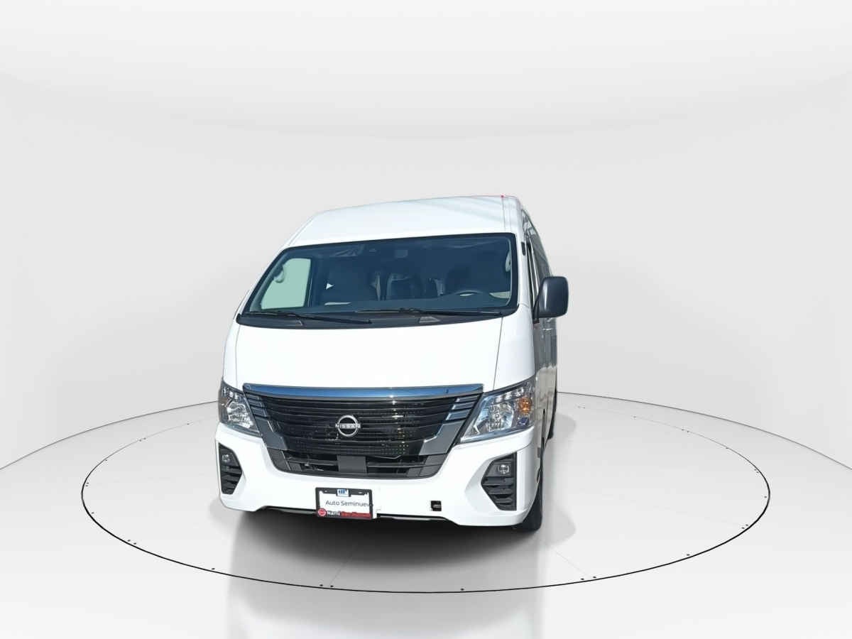 2025 Nissan Urvan 4p Amplia L4/2.5 Man 15/Pas P/Seg