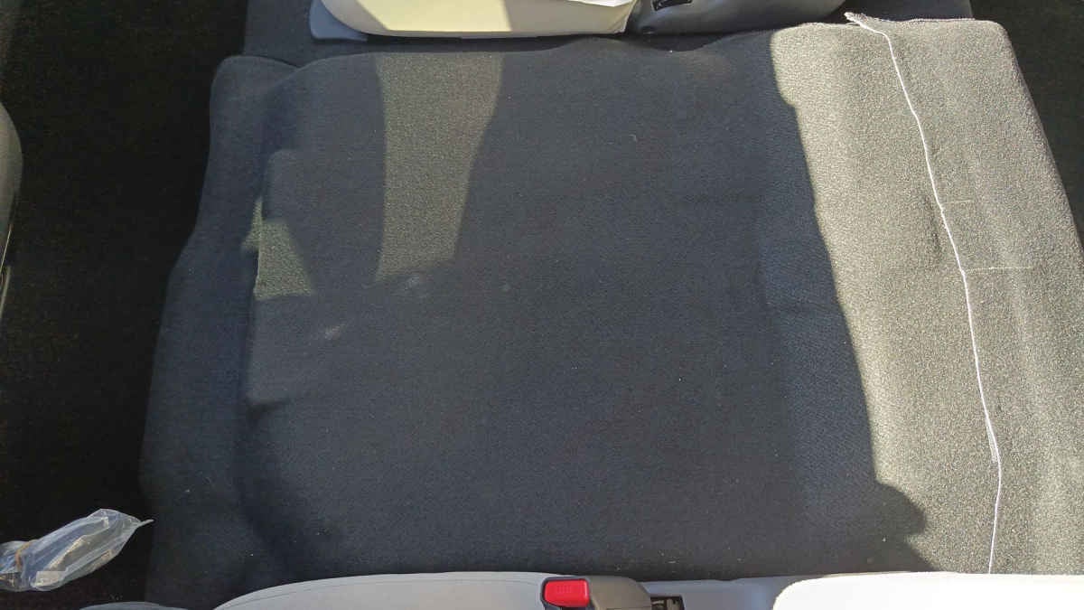 2025 Nissan Urvan 4p Amplia L4/2.5 Man 15/Pas P/Seg