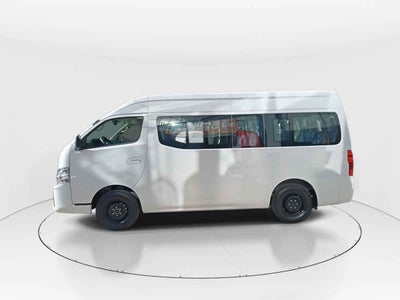 2025 Nissan Urvan 4p Amplia L4/2.5 Man 15/Pas P/Seg