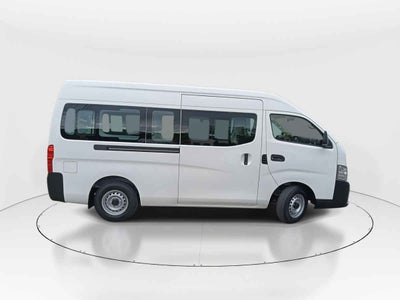 2026 Nissan Urvan 4p Amplia L4/2.5 Man Ventanas