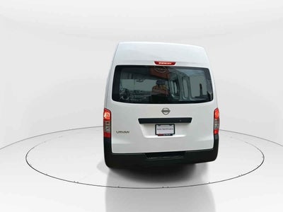 2026 Nissan Urvan 4p Amplia L4/2.5 Man Ventanas