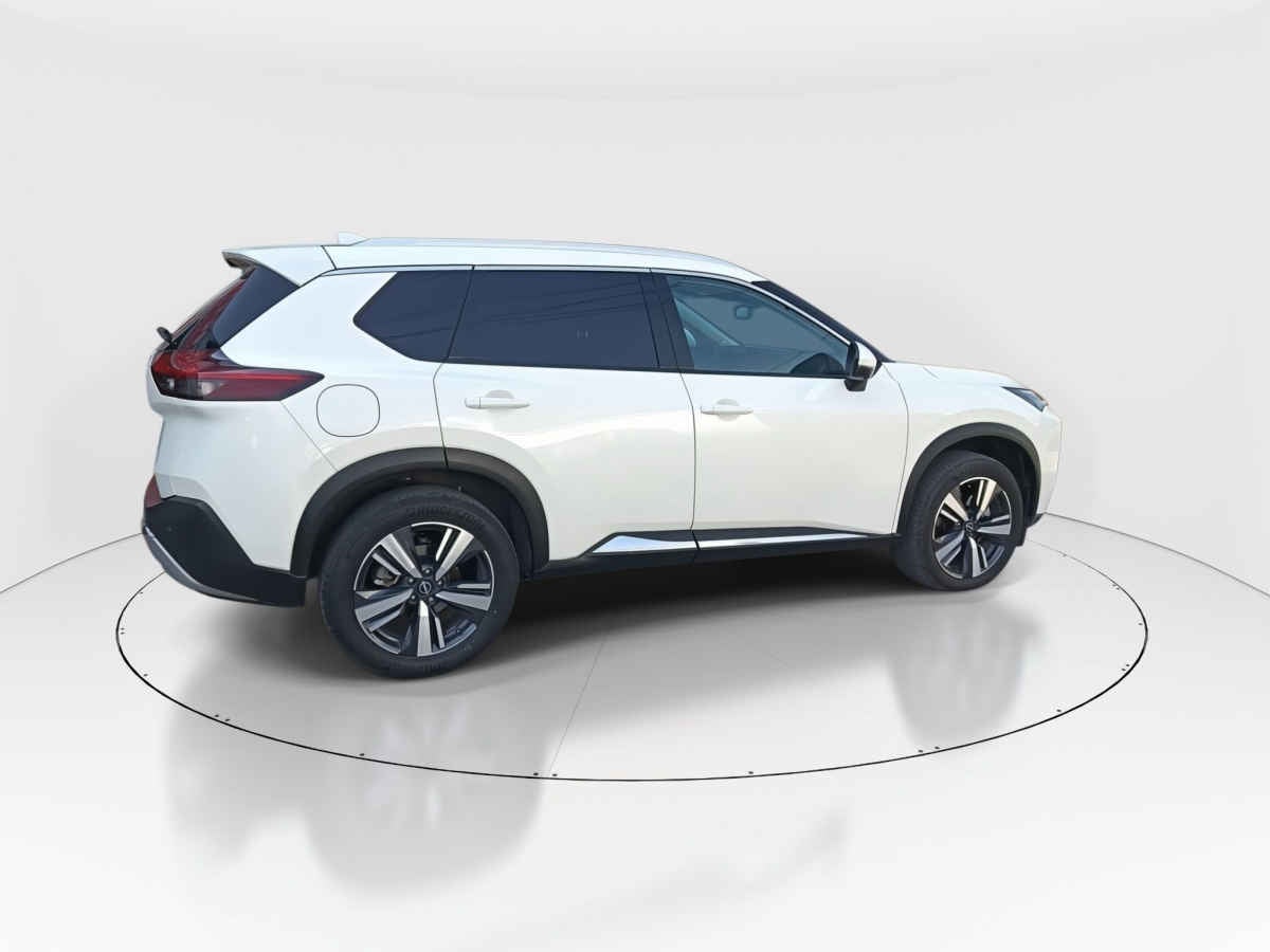 2024 Nissan X-Trail 5p Platinum 3 Row L4/2.5 Aut