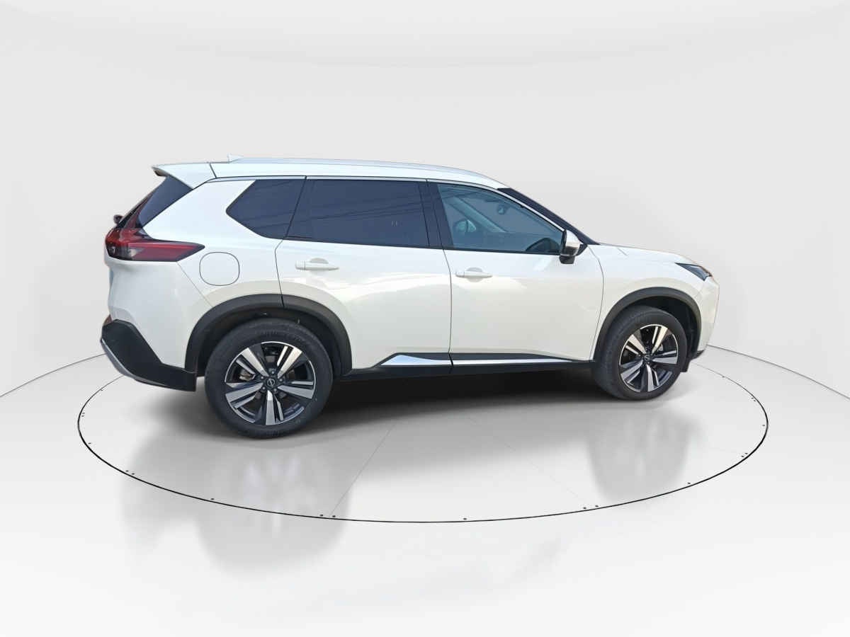 2024 Nissan X-Trail 5p Platinum 3 Row L4/2.5 Aut