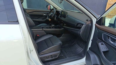 2024 Nissan X-Trail 5p Platinum 3 Row L4/2.5 Aut