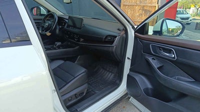 2024 Nissan X-Trail 5p Platinum 3 Row L4/2.5 Aut