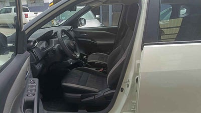 2025 Nissan Magnite 5p Advance L3/1.0/T Man