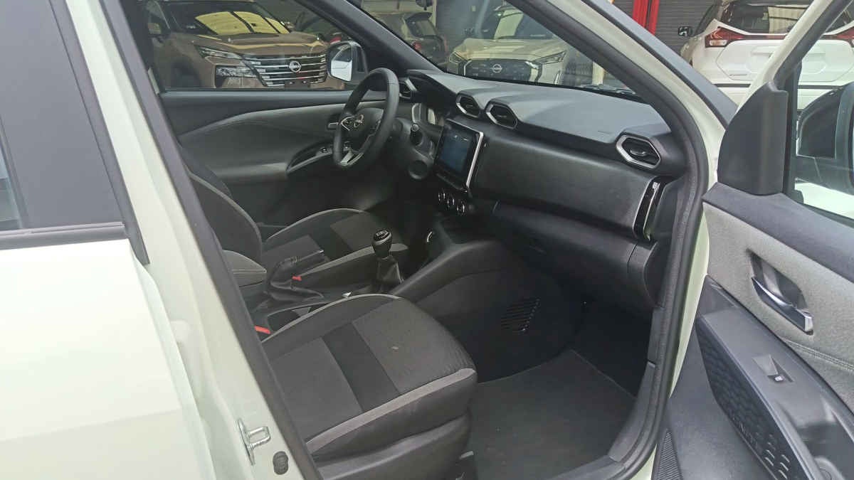 2025 Nissan Magnite 5p Advance L3/1.0/T Man