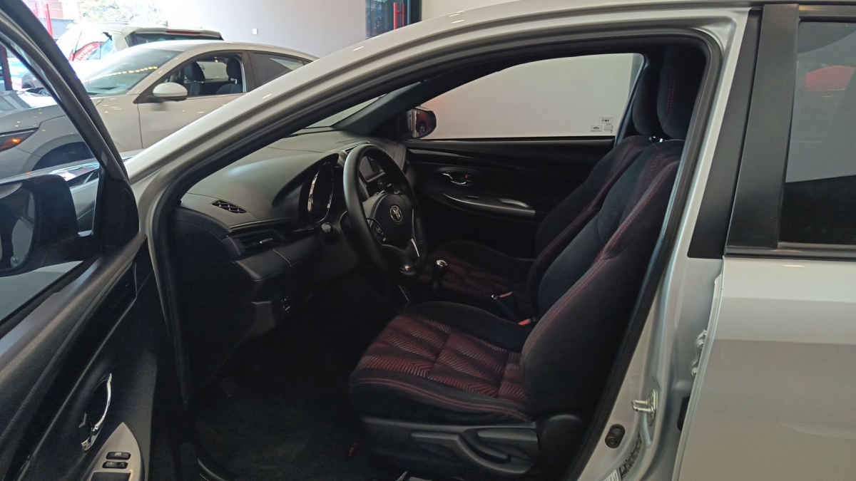 2017 Toyota Yaris 5p Hatchback S L4/1.5 Man