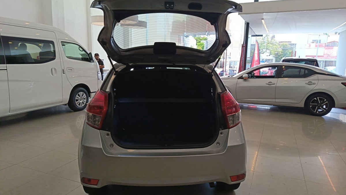 2017 Toyota Yaris 5p Hatchback S L4/1.5 Man